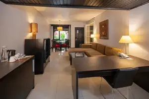 Living Room - Suites Pool Access Room